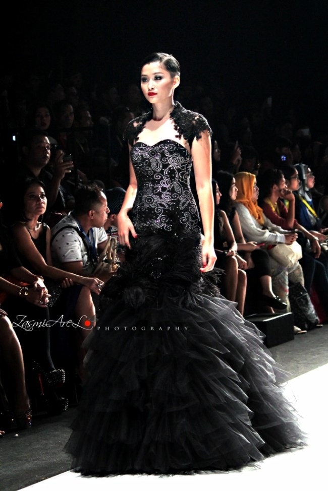 Zasmi Arel_Jakarta Fashion Week_004