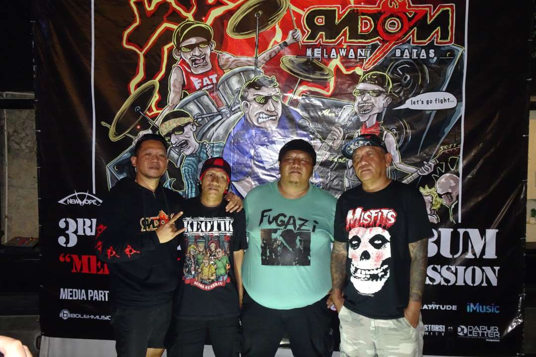 GOSTAGE_(2)_Random_DSC09750